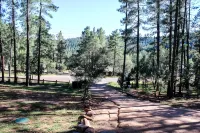 Luxury Cabin, Game Room, Firepit, Deck w/Mtn View, Trailer Parking & Family Time