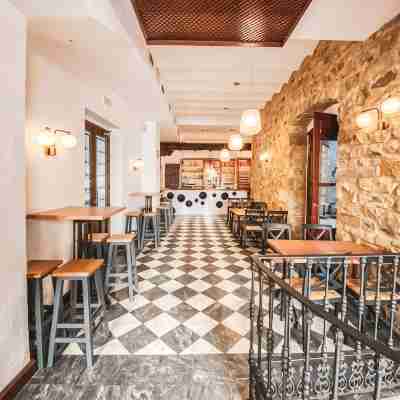 Alvar Fañez Dining/Meeting Rooms