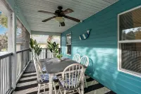 Newly Renovated 4BR Beach Retreat: Walk to beach,Games, Pet Friendly, Near DT - 3-Star