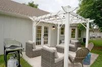 Scandi-Chic Retreat in Madison-Pets stay free!
