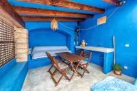 HOUSE WITH CHARM AND PARKING IN THE CENTER OF ARTÁ, SMALL POOL AND SOLARIUM