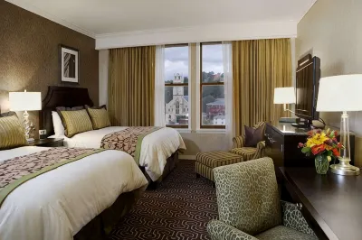 Hotel Julien Dubuque Hotel a 