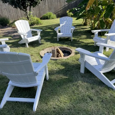 Private home in Mt. Pleasant, SC Vacation Rental 10 min drive to the beach.