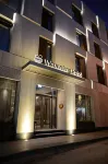 Waxwing Hotel Hotel di 