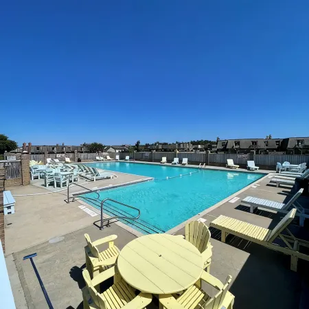 Stylish Coastal Retreat in the Heart of the Obx 2Br•2BA•Pool•Tennis•Patio•WiFi