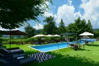 Gapyeong Prado Pension - 游泳池