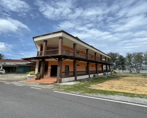 Mersing Beach Resort Hoteles en Mersing