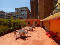 Paraiso Hostel Hotels near بوبل سيك
