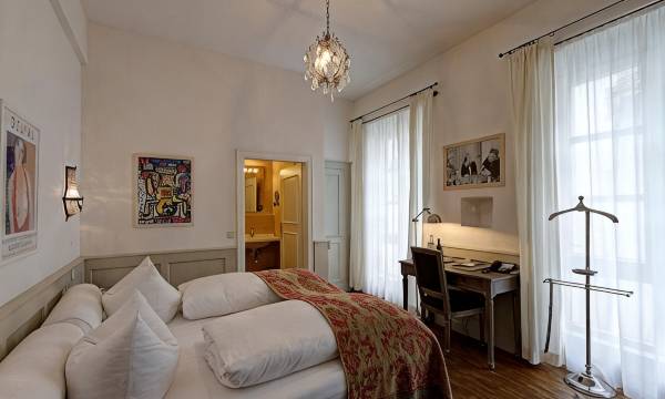 Hotel Orphée - Großes Haus