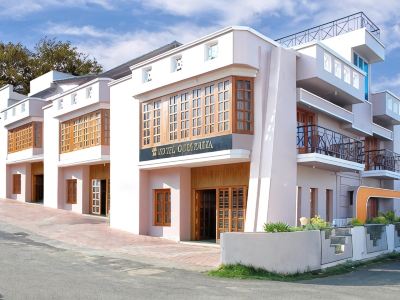 Hotel Gurupriya