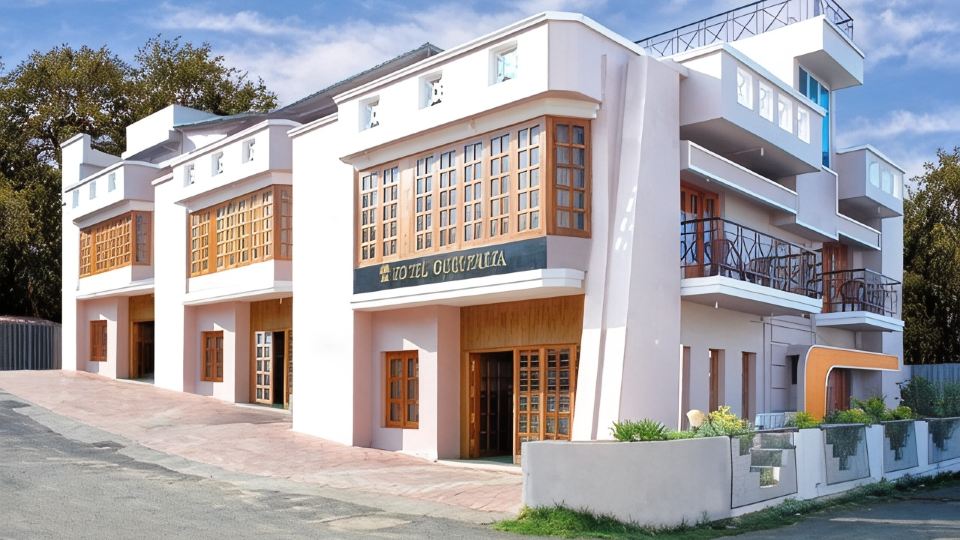 Hotel Gurupriya
