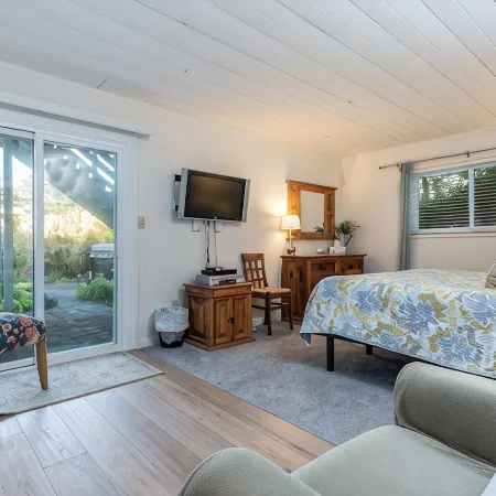 Restored Home With Unobstructed Ocean View, Steps to The Sea