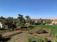 Cleopatra Hotel Luxor Hotel a 