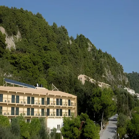 Ragousis Apartments