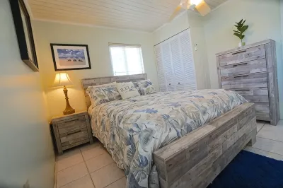 Palm Place 2-bedroom condo in Frigate Bay with WiFi, AC, close to all amenities Hotels in 