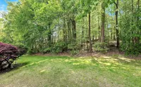 Lazy Lemon; Walk to Koka Booth; Near Wake Med Cary; Well Appointed; Central - Homestays