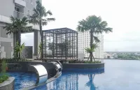 2BR Pakuwon City Mall Surabaya Indonesia - Pools