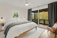 Oakhaven: Mountain Escape with Wood Burning Hot Tub! - Country Houses