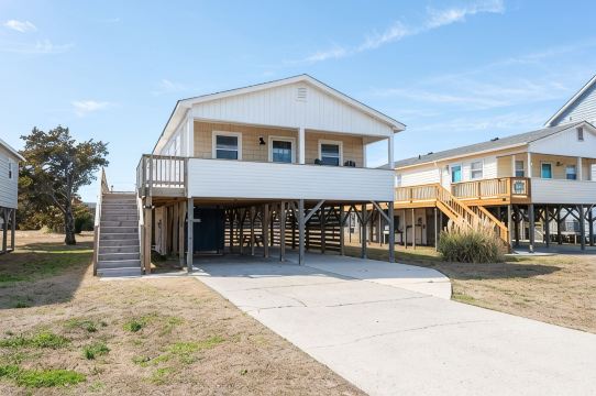 Pool/Hot Tub -Fenced Yard -1 Dog Friendly