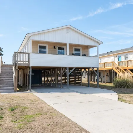 Charming 3-bedroom cottage in gorgeous Nags Head with WiFi, AC