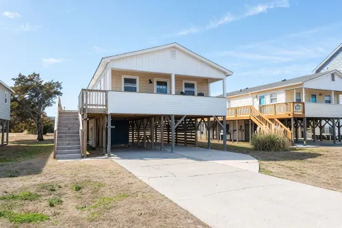 Charming 3-bedroom cottage in gorgeous Nags Head with WiFi, AC