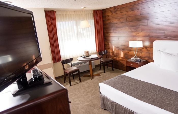 Carson Valley Motor Lodge and Suites