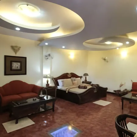 Hotel Yadu Residency