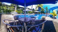 Mahkota Hotel - Rooftop Pools