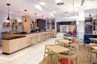 Holiday Inn Express HULL CITY CENTRE by IHG - bar