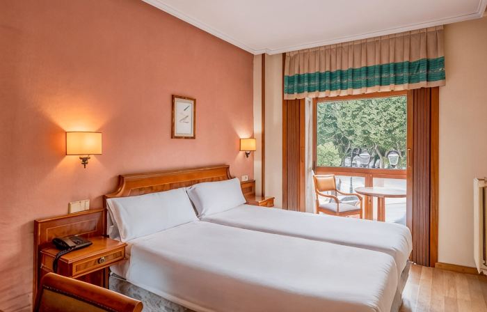 B&B HOTEL Gijón Centro Begoña