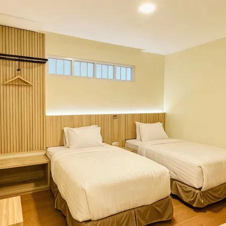 Batuta Syariah Hotel Отели рядом с достопримечательностью «Пляж Carocok»