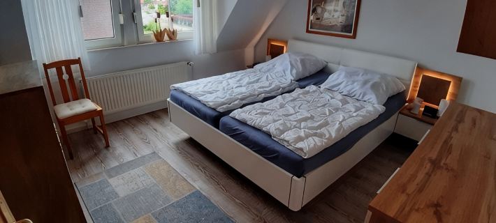 Vacation home near the beach, sun terrace, 6p, Weber grill, e-bikes, wifi, TV... Hotels in Dornumersiel
