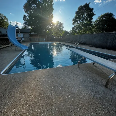 3-bedroom w/pool and all the comforts of home in Muscle Shoals-recording capital