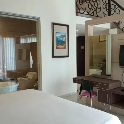 Nat Nat Homestay Hotels near Firefly Park