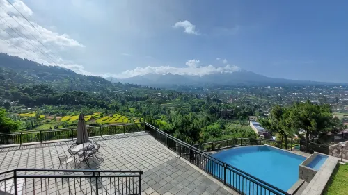 Villa Hill Side by Bukit Panorama Sanad - วิลล่า