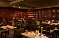 Executive Hotel Vancouver Airport - bar