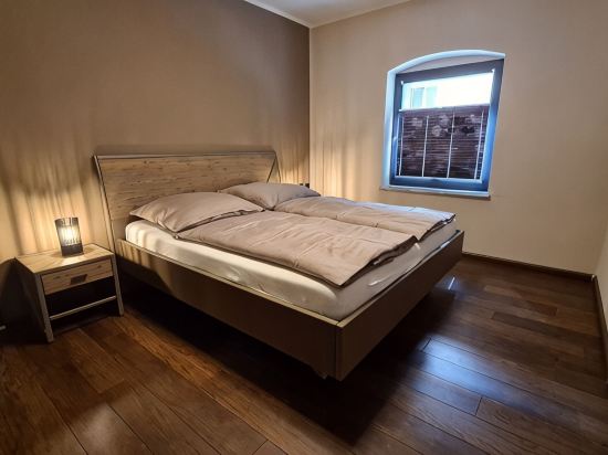 Vacation apartment "Kraxlhütte" Dresden - comfortable, large apartment
