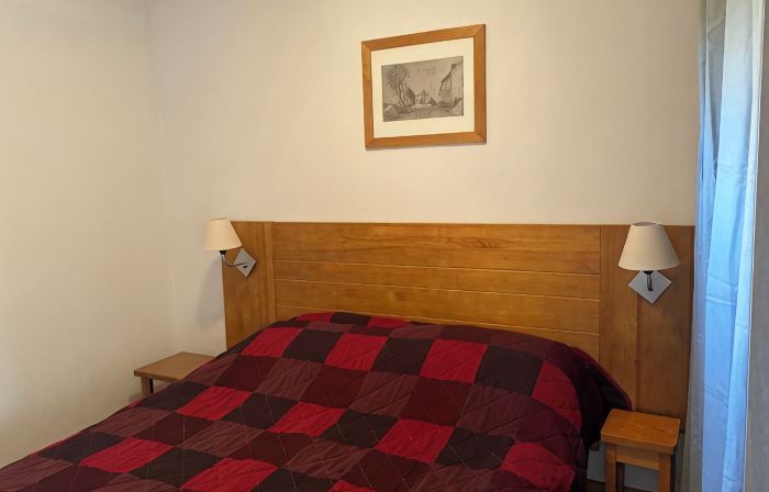 T2 apartment at the foot of the slopes, south-facing