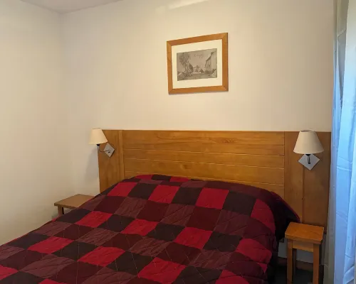 T2 apartment at the foot of the slopes, south-facing Hotels in Le Devoluy