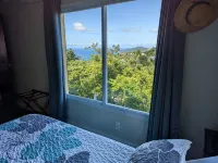 Private cottage, private pool, great views !