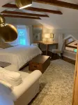 Harpersfield House: Zen. Find Peace. Sleeps 7. Near Baseball Hof. Enjoy Nature. - Pools