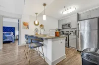 Golden Suite byTruist Park | Ideal For Long Stay - Condos
