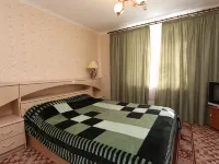 Salyut on Shkolnaya Street, 4 Hotels in Orsk