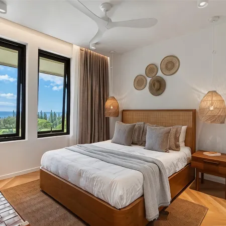 Designer Kapalua Golf Villa, Ocean & Golf Views, Walk to Kapalua Bay, 3Br/4BA