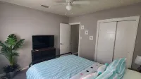 2 bedroom Coastal bungalow minutes from St Simons - Bintang 2