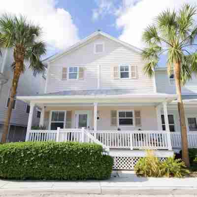 3-bedroom townhome in Key West with fitness room, WiFi Hotel Exterior