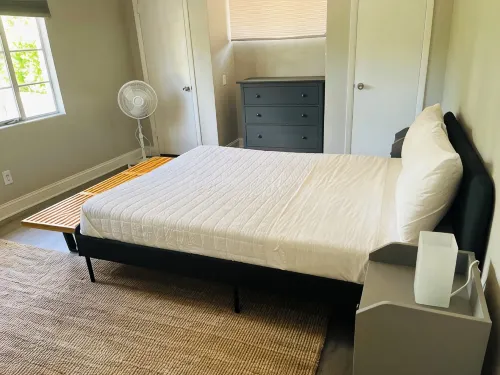 Quiet Studio in New Port Richey Downtown. Apartment B - Apartments