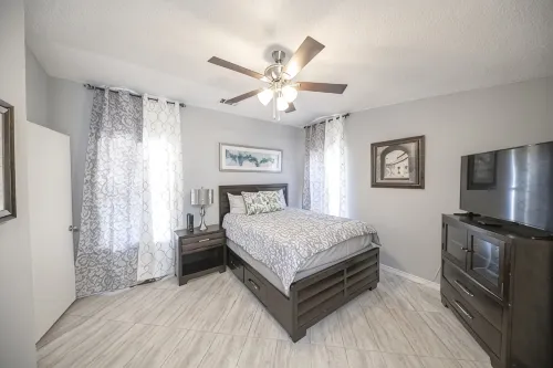 Right At Home-Midland Northtown Place - Bungalows