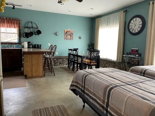 Lake & mountain views! Covered Boat Port w/Power, Pets Welcome - Chalets