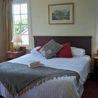 Nelson and Railway Inn Hotels near Holly Tree Farm - Dining & Carvery